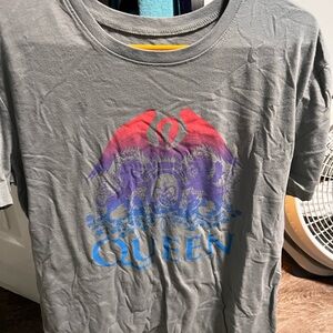 Time and Tru Gray Graphic T-Shirt